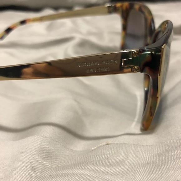 Michael Kors oversized sunglasses - Picture 2 of 4